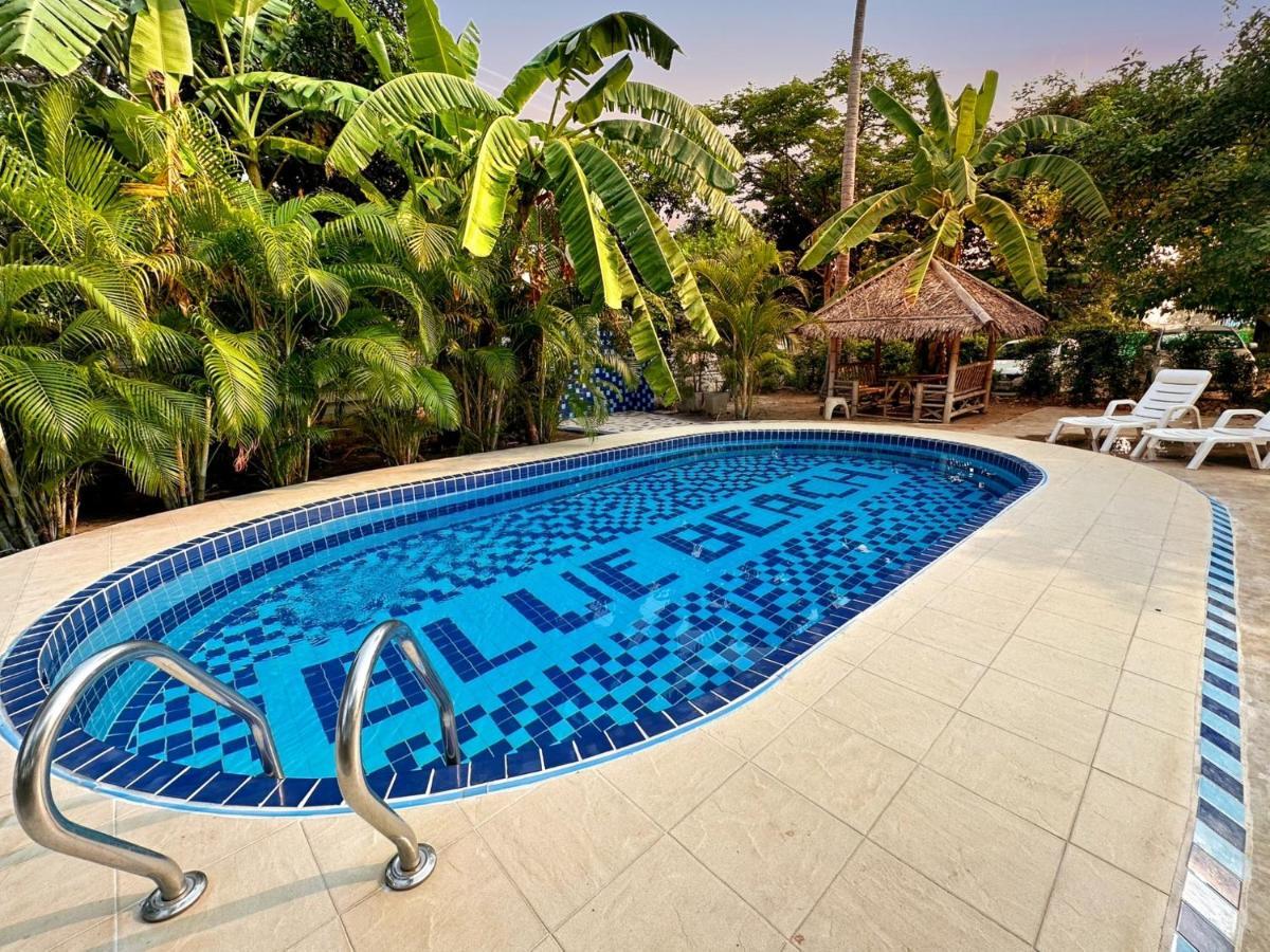 Blue Beach Resort Baanphakrimlay Экстерьер фото